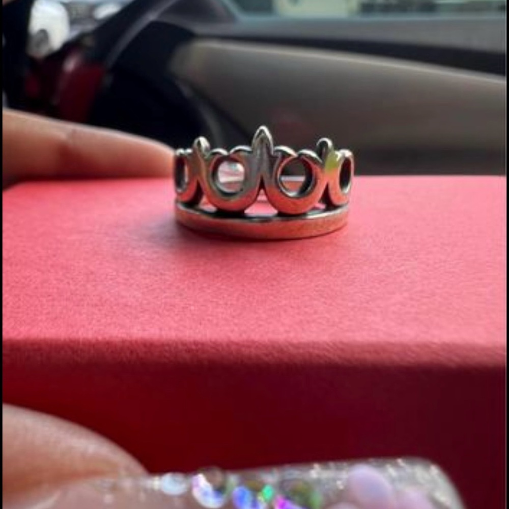 James Avery